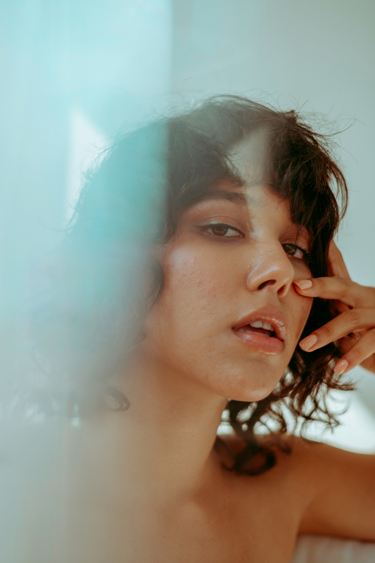 brufoli, brufolo, come trattare la pelle con acne e brufoli, falsi miti da sapere, brufoli disgustosi, brufolo sulle guance